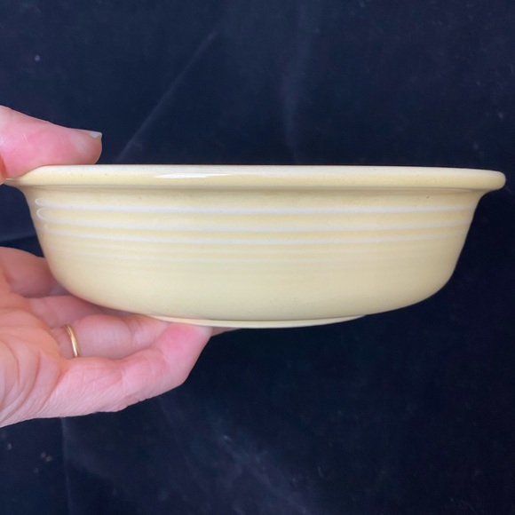 Vintage HLC Fiestaware Pale Yellow 7” Cereal/Soup Bowl Made in USA - Picture 6 of 13